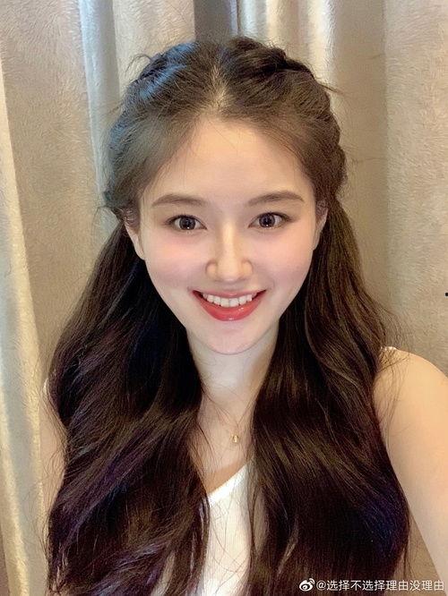 有没有吃瓜看网红视频,揭秘网红视频的诱惑与影响